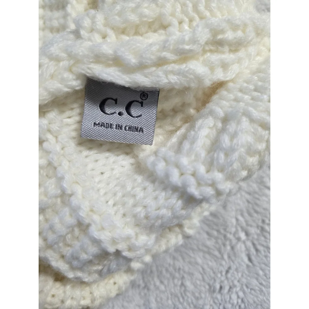 CC Beanie Womens Cream White Cable Knit Skull Cap Winter Hat One Size Ribbed